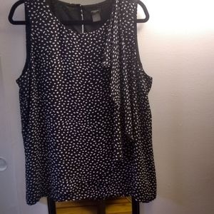 Ann Taylor black and white sleeveless top XL